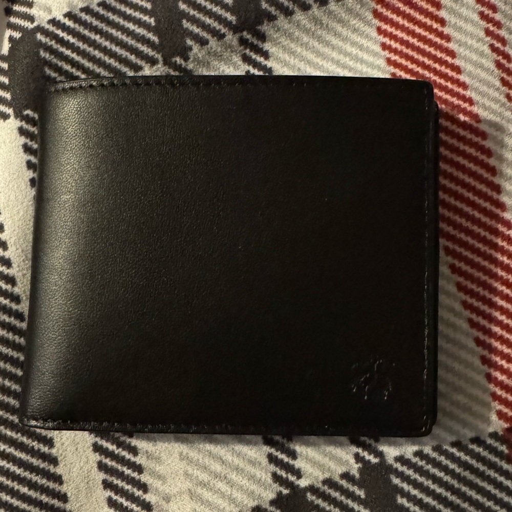 COPY - BB Real leather wallet. Good quality, brand new !